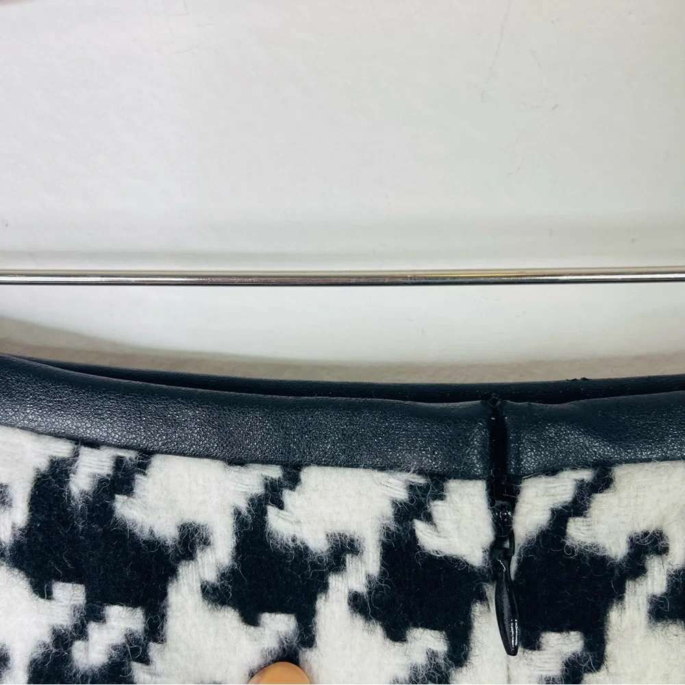 Talbots black white wool houndstooth preppy office pencil skirt 2P